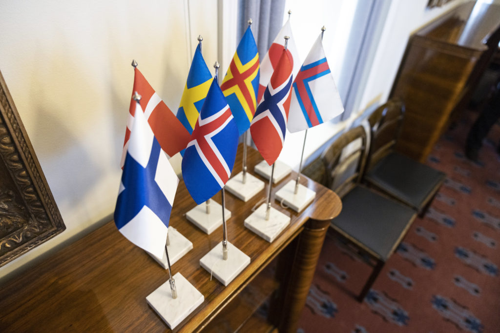 Valtaosa suomalaisista haluaa ulkopolitiikassa lisää yhteistyötä Pohjoismaiden kanssa