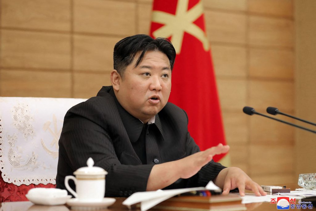 Pohjois Korea Jatkoi J lleen Ohjuskokeitaan Kimin Valvovan Silm n Alla 