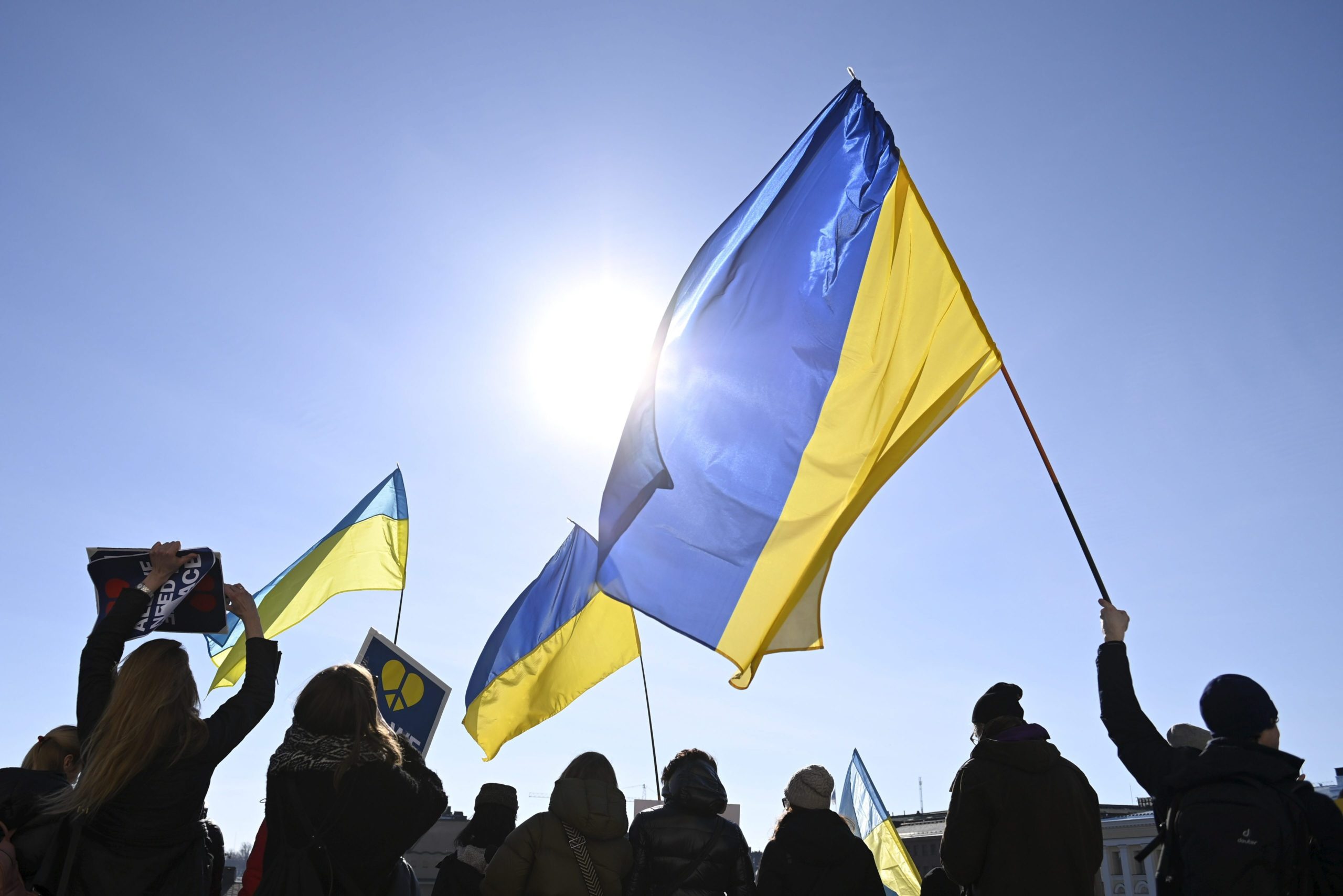 Украинцев призывают