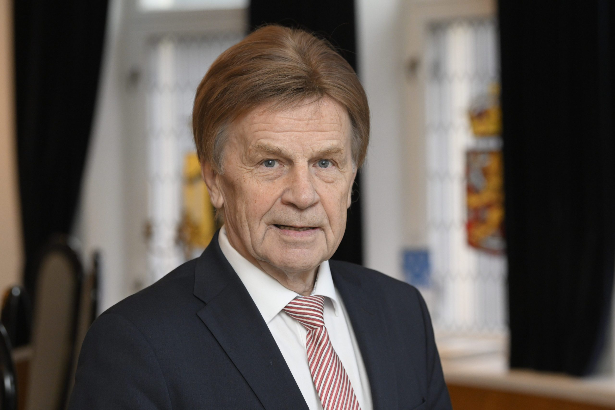 Vapaa Suvereeni Riippumaton Mauri Pekkarinen vapaa-suvereeni-riippumaton-mauri-pekkarinen
