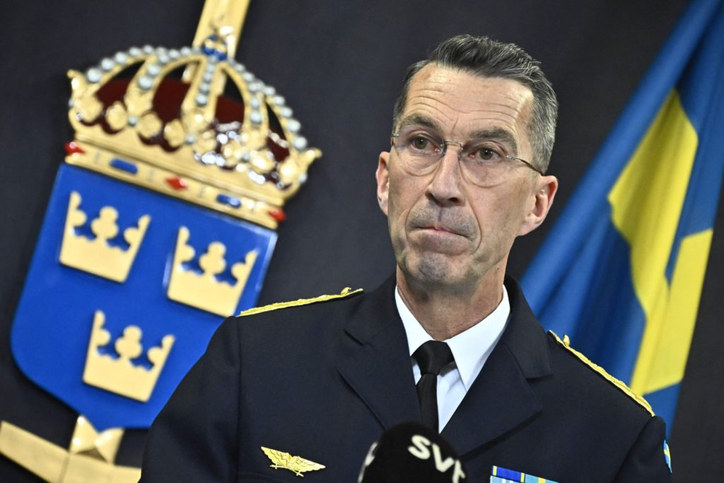 Ruotsin puolustusvoimien komentaja: Pitkittynyt Nato-jäsenyysprosessi voi olla turvallisuusuhka Ruotsille