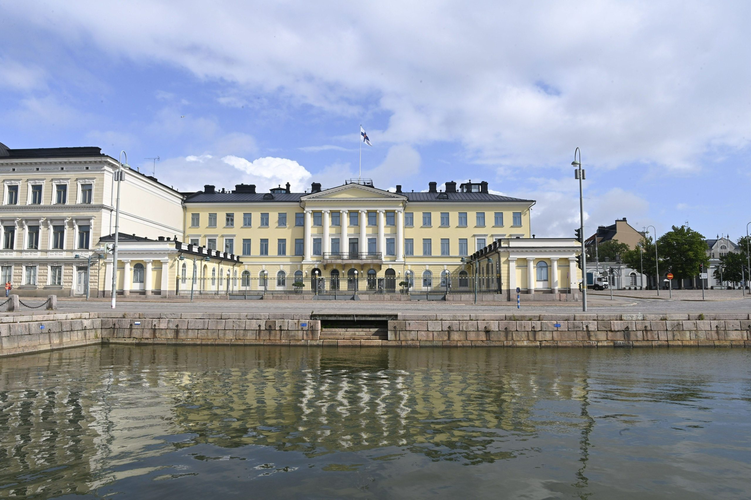 Talouselämä Presidentin palkkioon suunnitteilla korotus Suomenmaa.fi