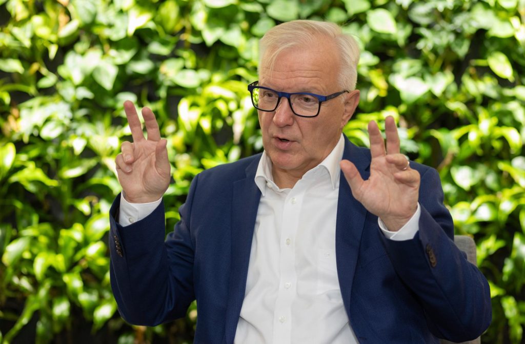 olli-rehn-tekisi-normandialaisen-rei-n-vatsaansa-jos-kakku-hky-iskisi