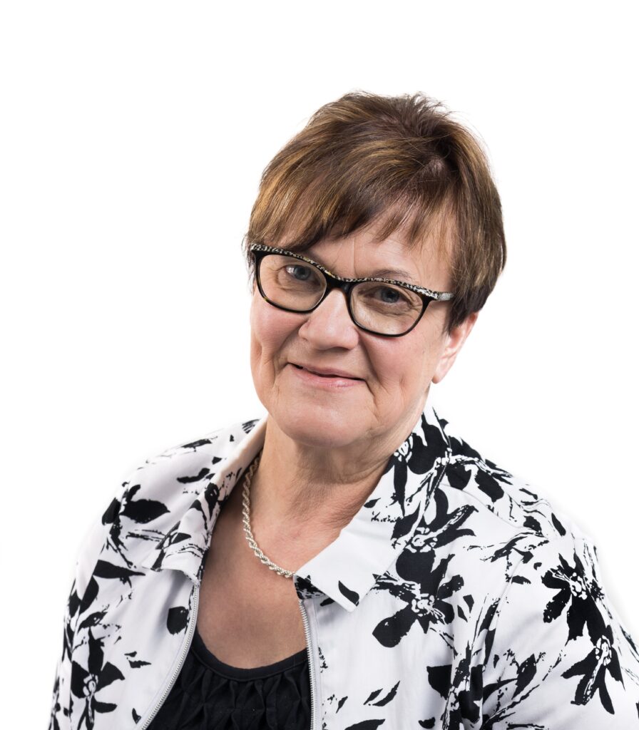 Riitta Rahkola Keskustanaisten Valtuuston Johtoon Suomenmaa fi