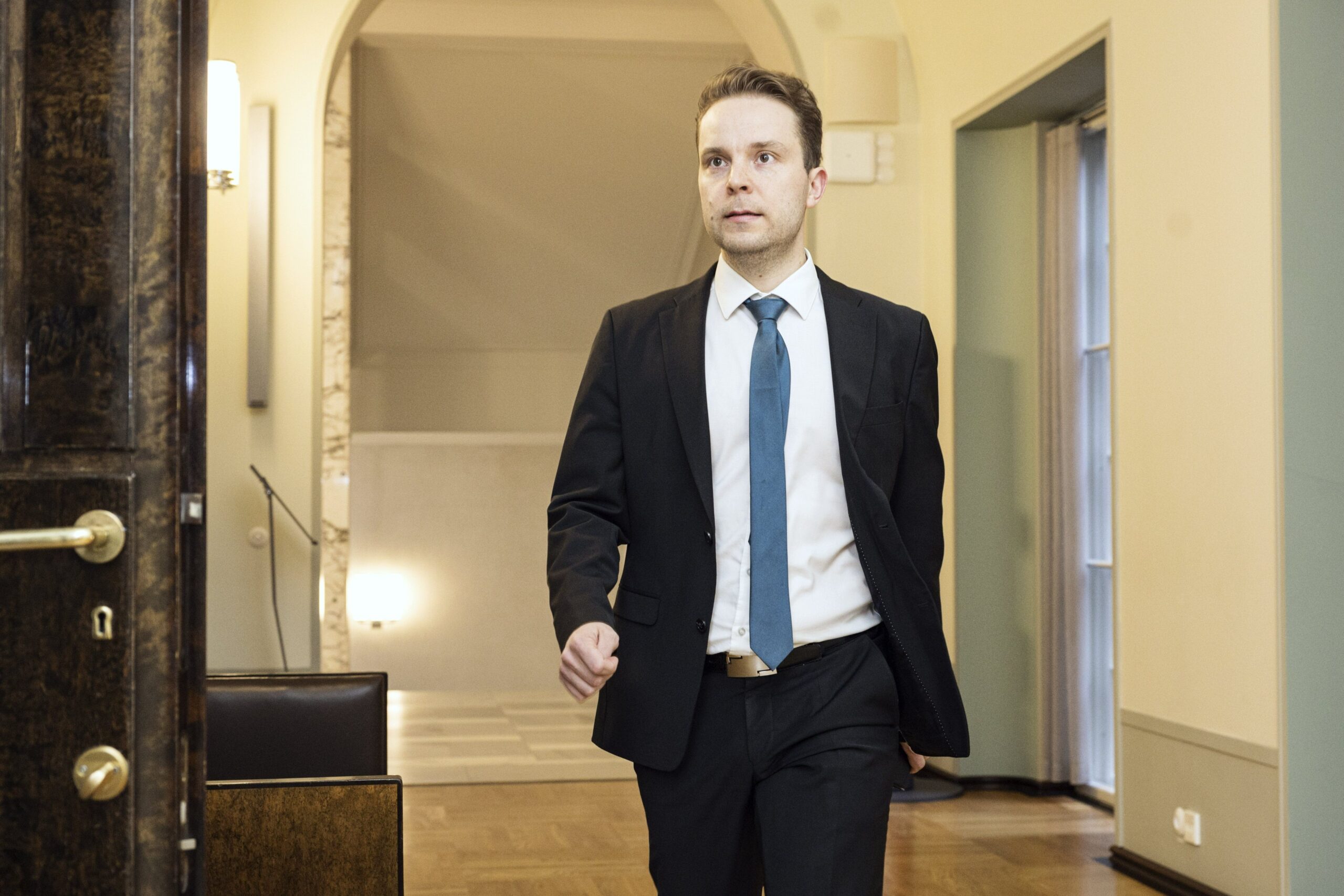 Pakoon Keskustan Honkonen: Kokoomus ja perussuomalaiset yrittämässä temppujen ...