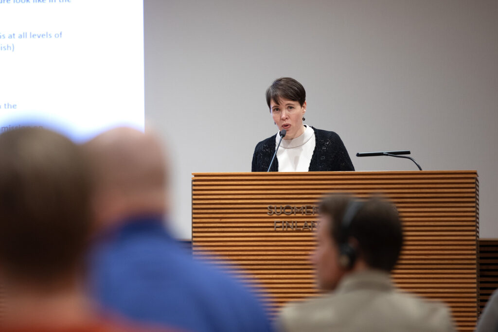 Anna Kontulan poikkeuksellinen puheenvuoro hiljensi eduskunnan: "Yksi hienoimmista, mitä tässä salissa on pitkään aikaan pidetty" - Suomenmaa.fi