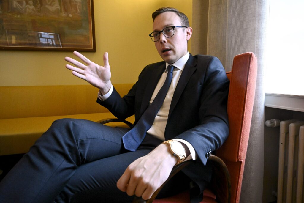 Tämä ministeri on lobbarien ykkössuosikki