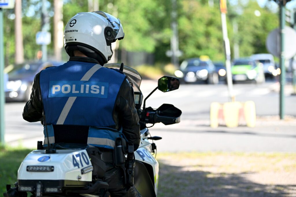 Öinen takaa-ajo Vantaalla päättyi vakaviin loukkaantumisiin