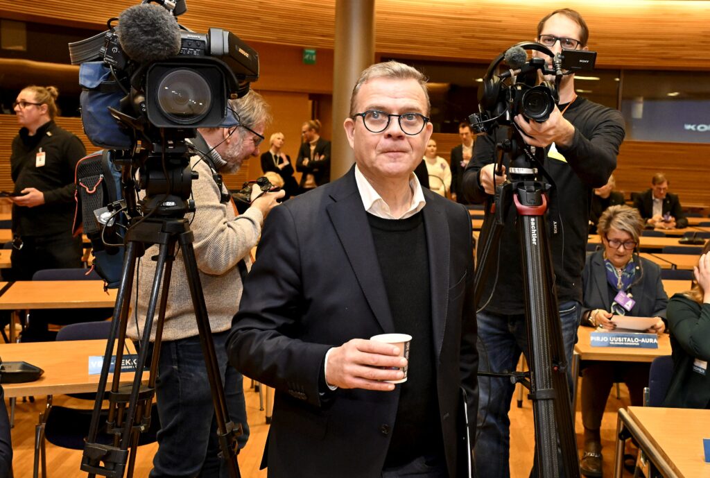 Orpo: Jokaisen puolueen on ennen vaaleja kerrottava oma vaihtoehtonsa, miten velkaantumista hillitään