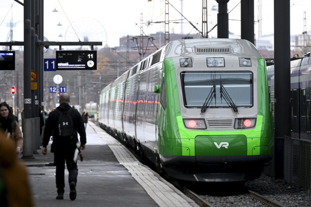 Rautatieliikenteessä häiriö pääkaupunkiseudulla
