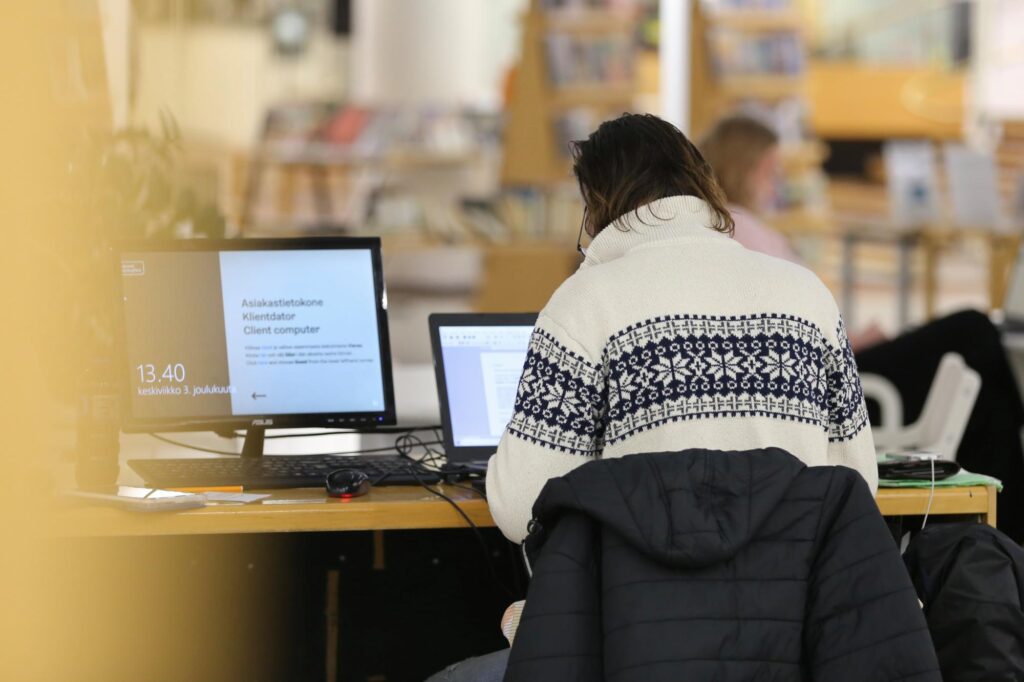 Sivistysvaliokunta kannattaa muutoksia opiskelijan opiskeluoikeuteen