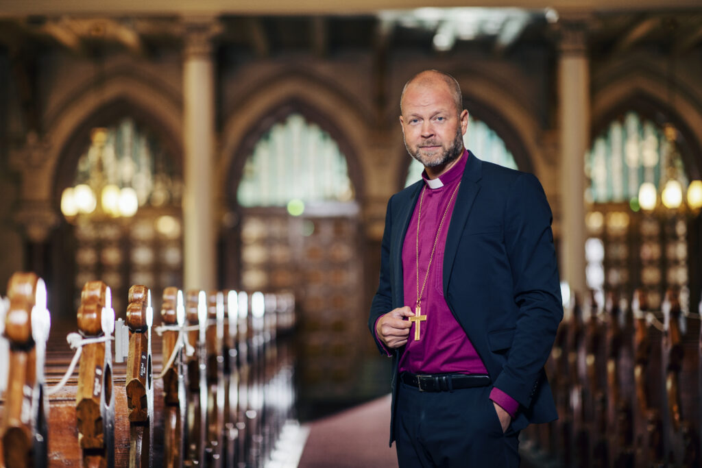 Piispa Teemu Laajasalo varoittaa: Mikään osapuoli ei ole vapaa toisten demonisoimisesta