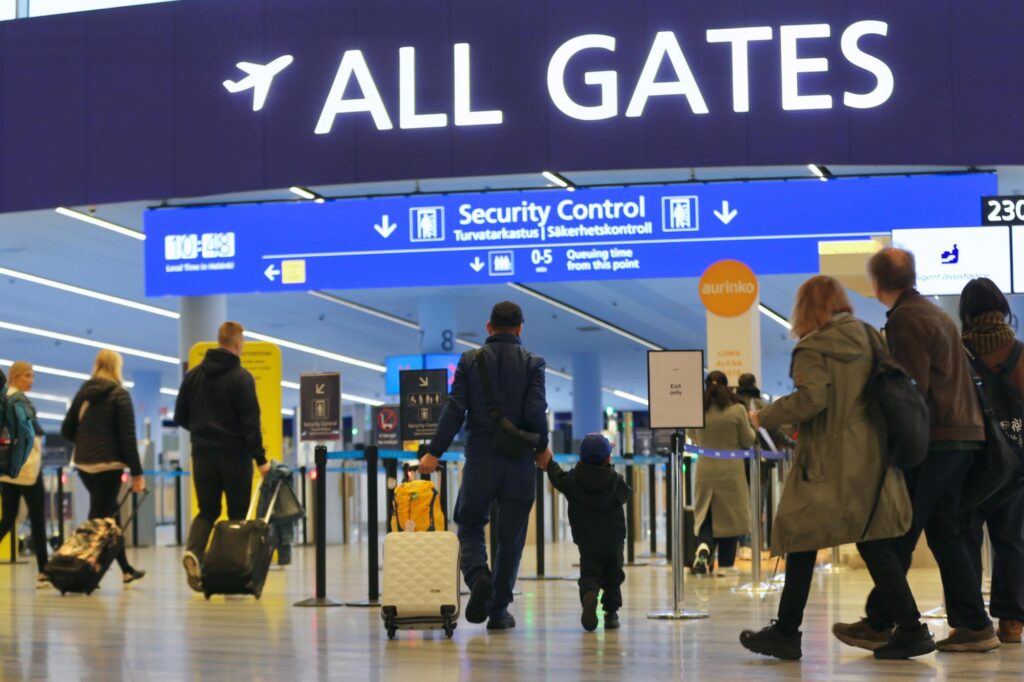 Useita epäillään rikoksesta lentoasemalla tapahtuneesta kuolemaan johtaneesta onnettomuudesta