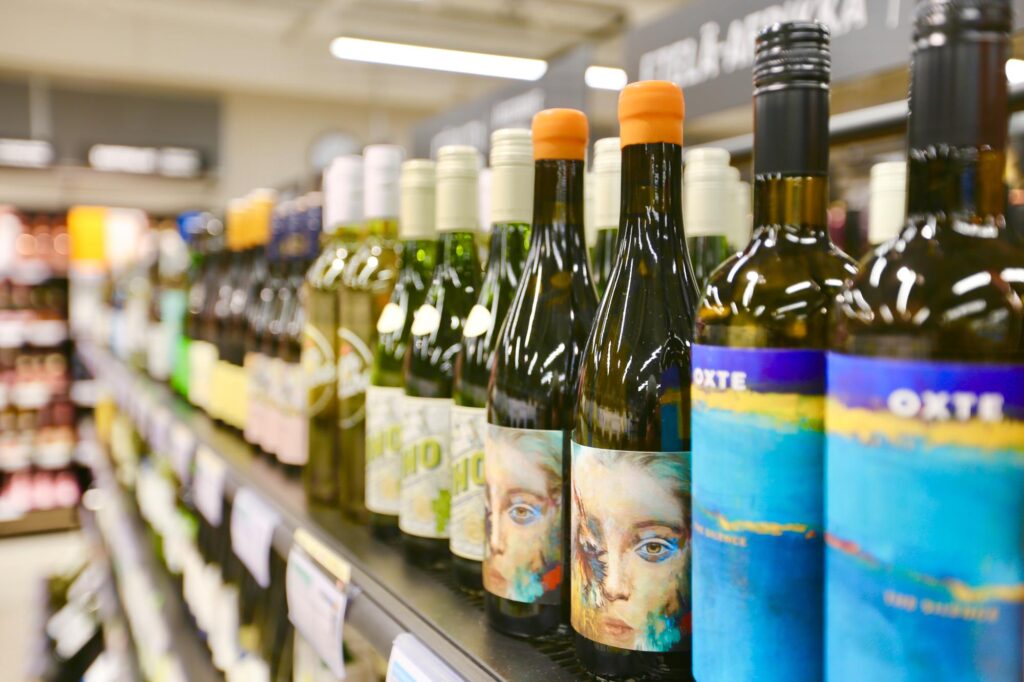 Alkon viinin myynti laski veronkorotuksen jälkeen