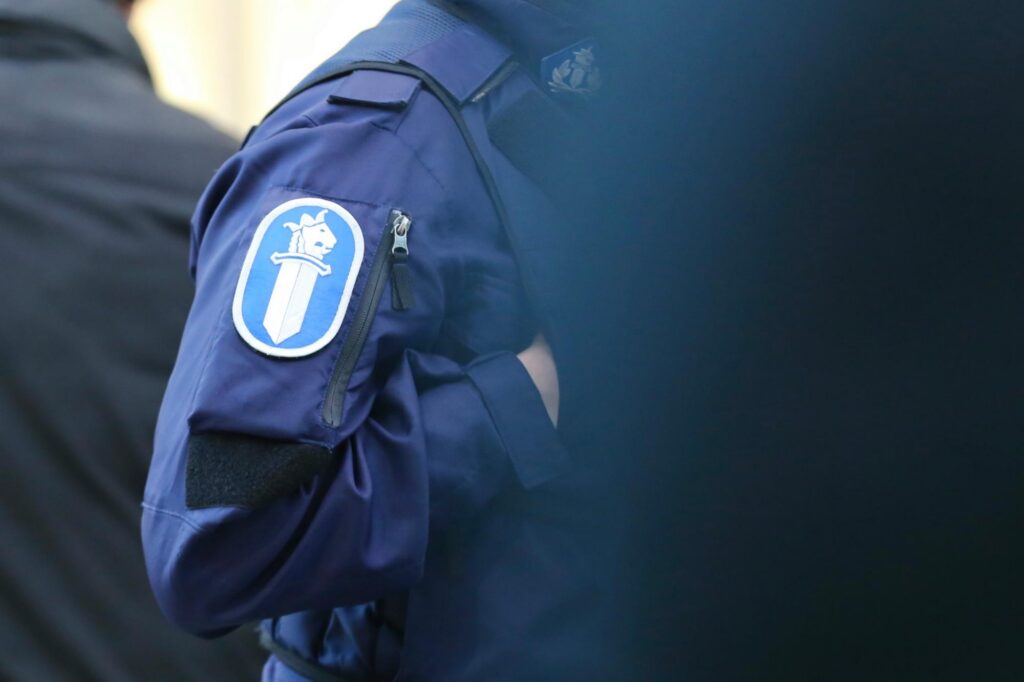 Poliisi varoittaa uudesta tavasta viedä pankkikortin tietoja