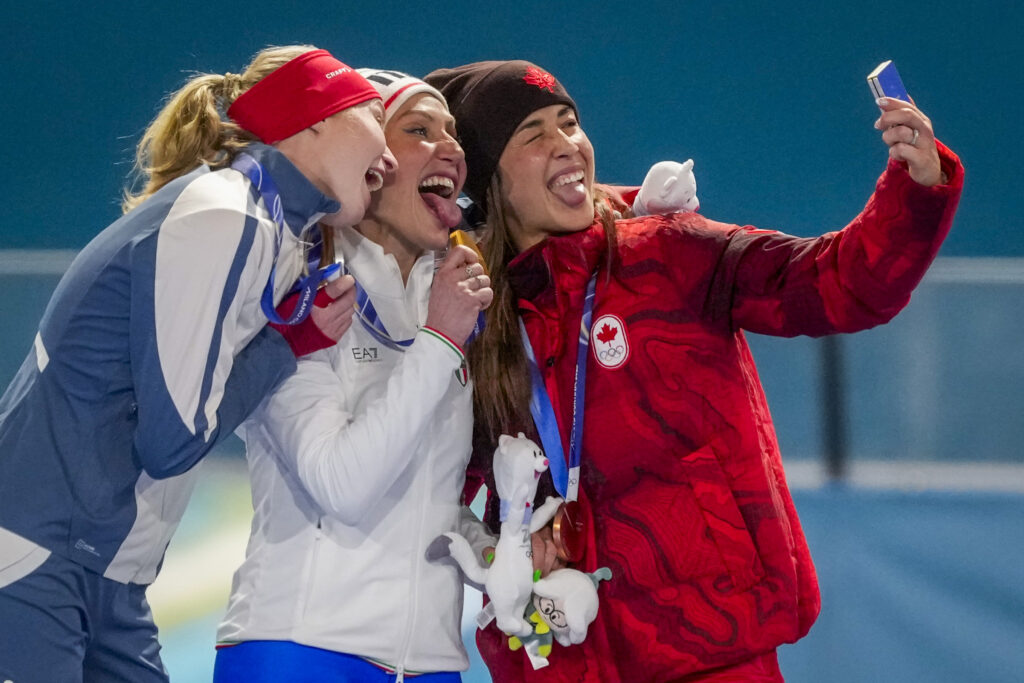 Olympialaisissa on itketty, buuattu, pelätty pahinta ja tuuletettu villisti – Katso kuvat