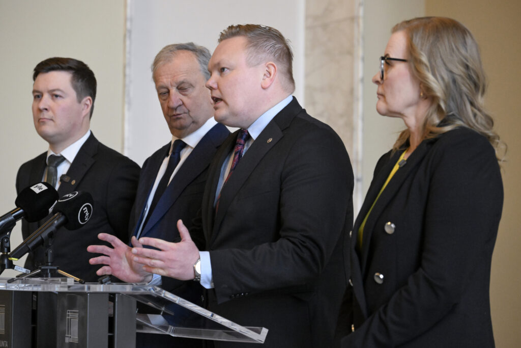 Espoon kaupungin verran työttömiä – Keskusta ja Liike Nyt jättivät välikysymyksen ja syyttävät hallitusta toimettomuudesta