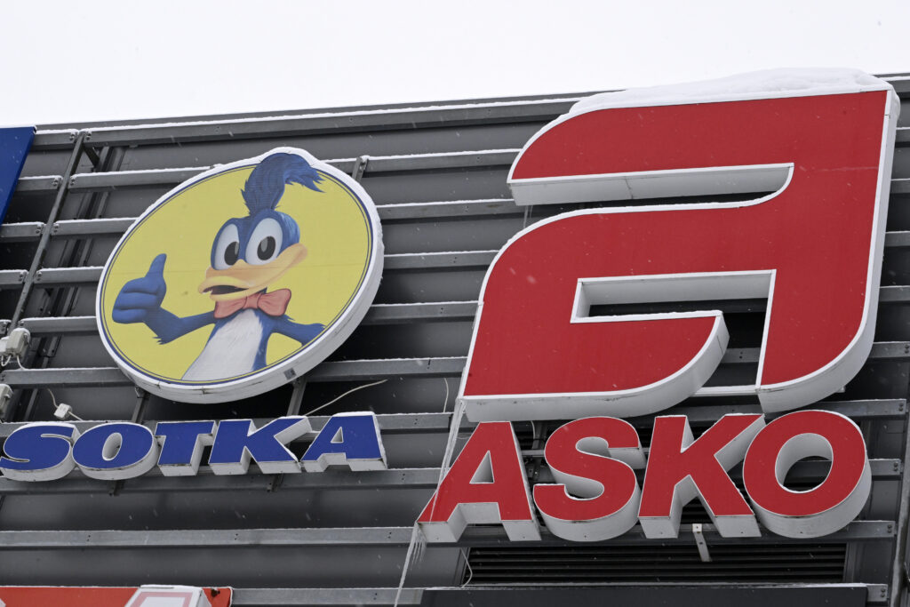 Tuhansien asiakkaiden tilaukset jääneet jumiin Askon ja Sotkan konkurssissa