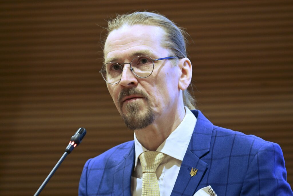 Tutkimusjohtaja Hyppönen Suomen alueelle harhautuneista drooneista: Tehokkaita ja vaarallisia