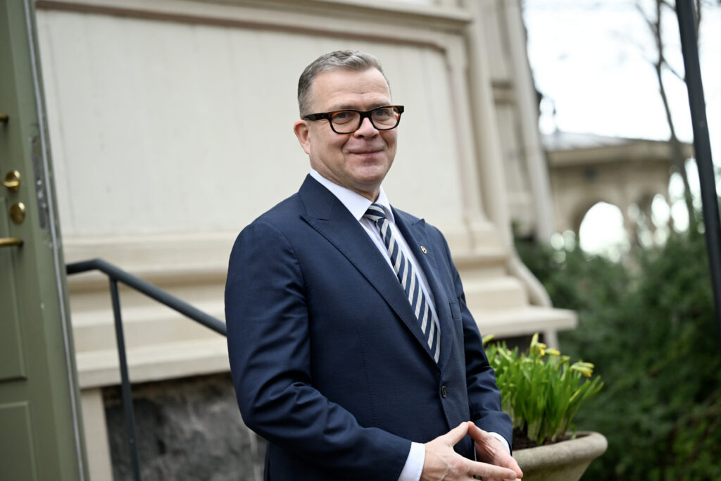 Pääministeri Orpolla tiedotustilaisuus Kaakkois-Suomen drooneista