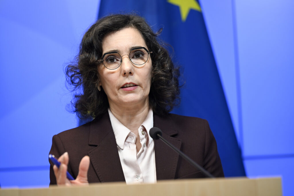 EU-maiden täytyy seurata tarkasti drooniteknologian huimaa kehitystä, sanoo varautumiskomissaari