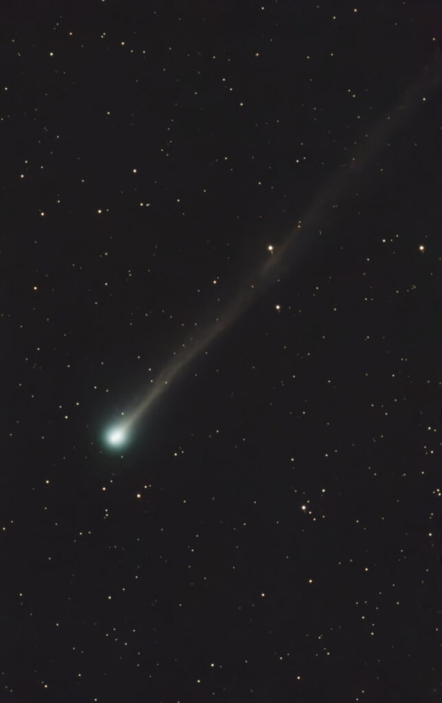 Suomen taivaalla voi nähdä lähipäivinä komeetan paljain silmin – Tähän aikaan voi havaita parhaiten