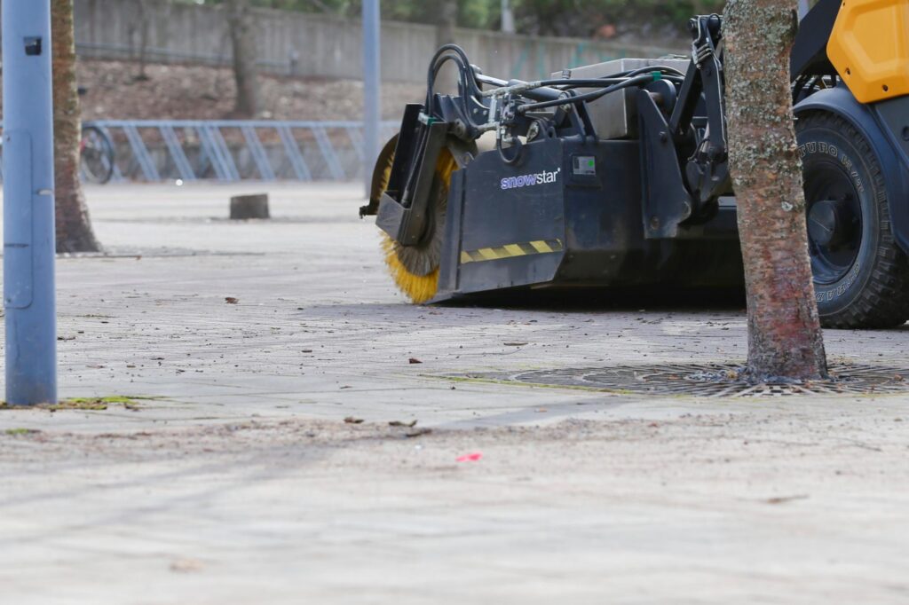 Yli miljoona suomalaista kärsii nyt oireista – asiantuntija varoittaa pahimmasta virheestä