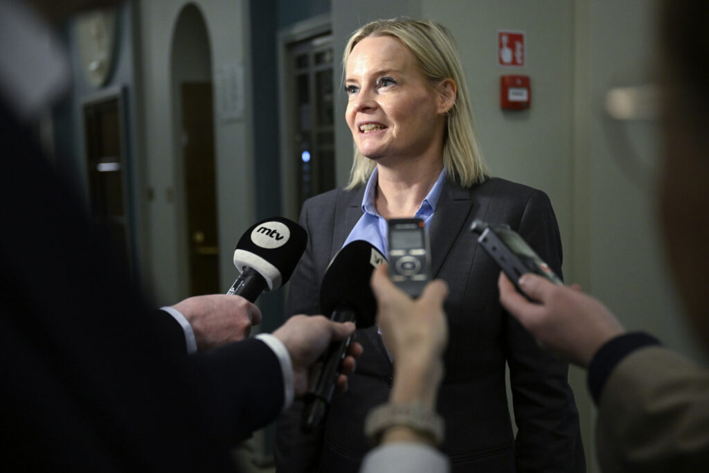 Hallitus kertoo kehysriihipäätöksistä kello 21 alkavassa tiedotustilaisuudessa