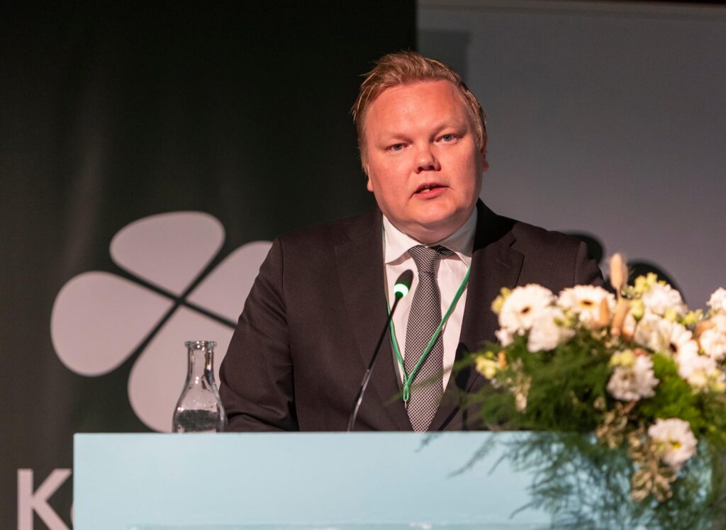 Kurvinen: Keskusta on pienten paikkakuntien ainoa tuki ja turva