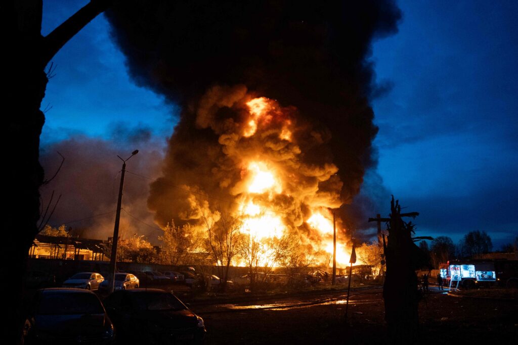 Ukrainalaisviranomaiset: Venäjän öisissä iskuissa Ukrainaan kuoli yli kymmenen ihmistä