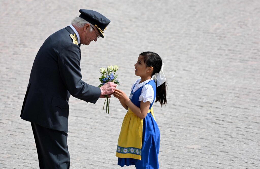 Kuningas Kaarle XVI Kustaa juhli 80-vuotispäiviään Tukholmassa – paikalla presidentti Stubb ja Liechtensteinin prinssi — image 2