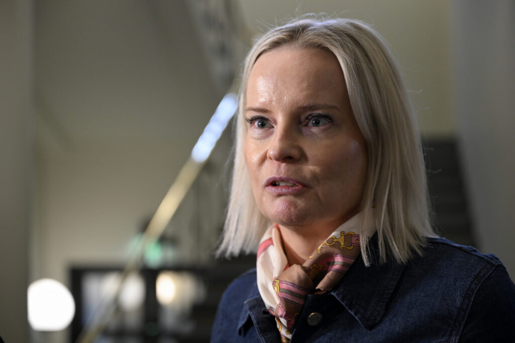 Purra puolustaa budjettipäällikkö Niemelää