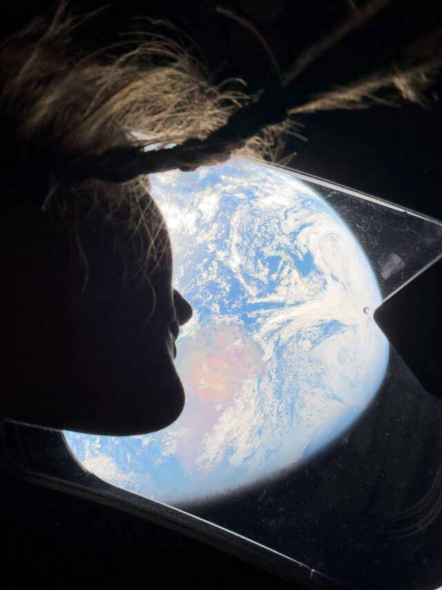 Täältä tullaan, maapallo!