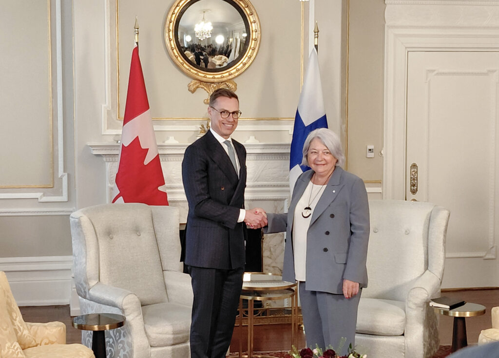 Presidentti Stubbin Kanadan-vierailun ensimmäiseen päivään mahtui myös jääkiekkoa – 