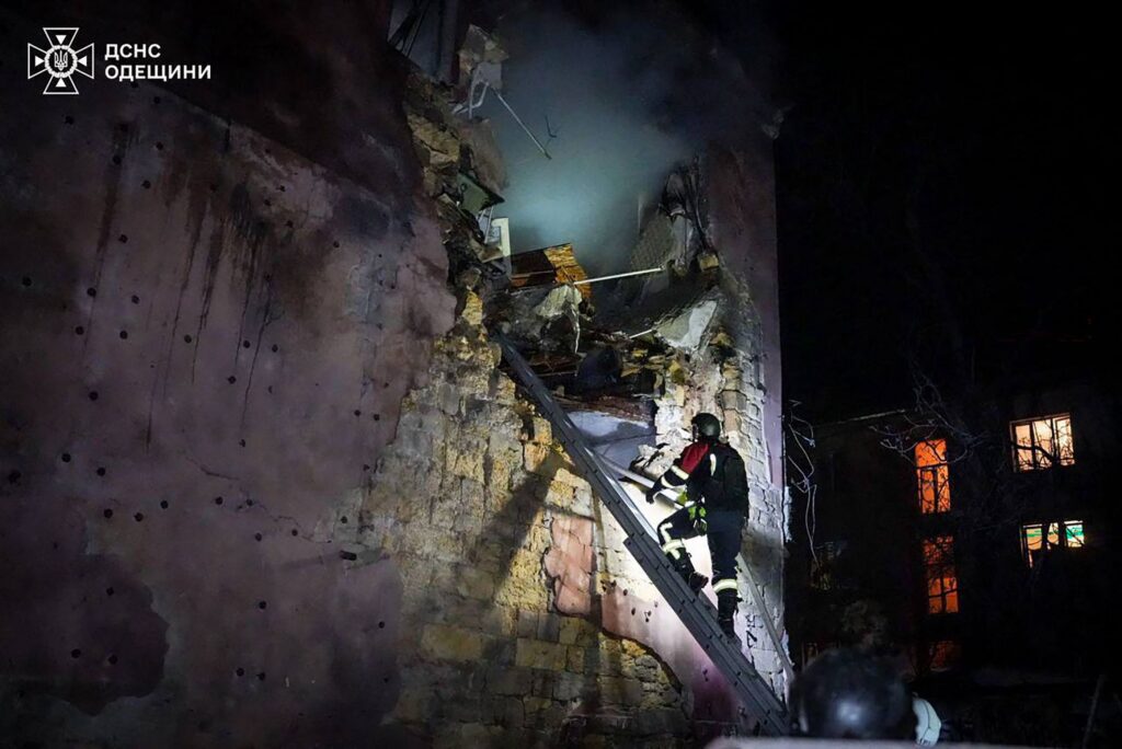 Venäjä hyökkäsi taas Odessaan, useisiin kerrostaloihin osui