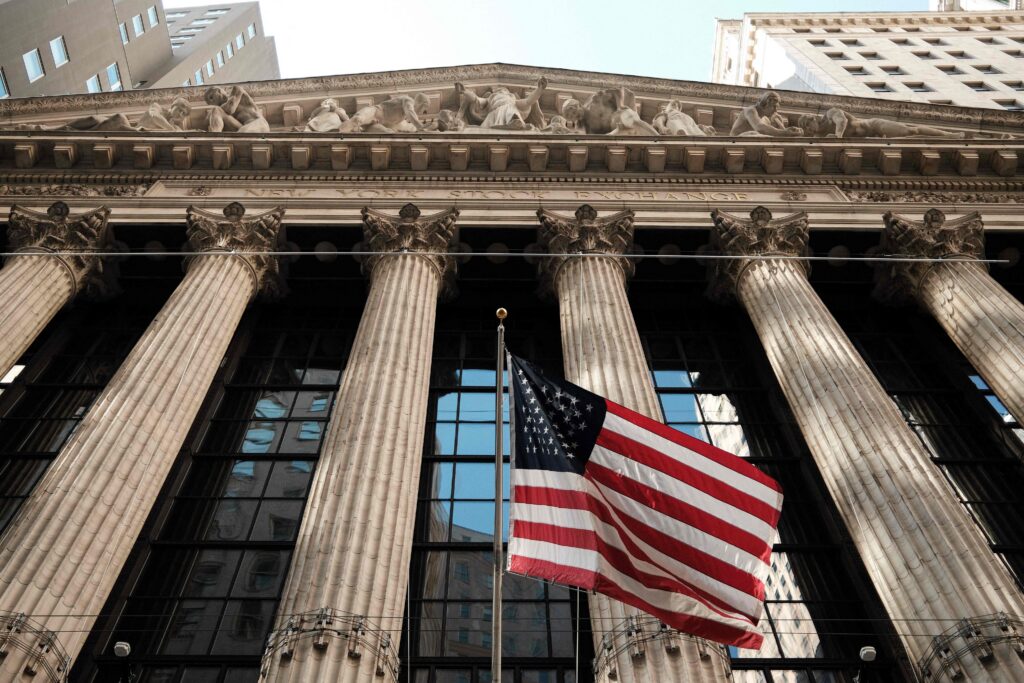 Wall Street sulkeutui selvässä nousussa – öljyn hinta pysyi alle sadassa dollarissa