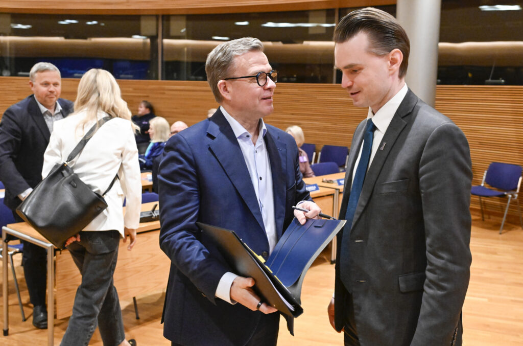 Orpo: Kokoomukselta oma ehdotus velkajarrusta syksyyn mennessä