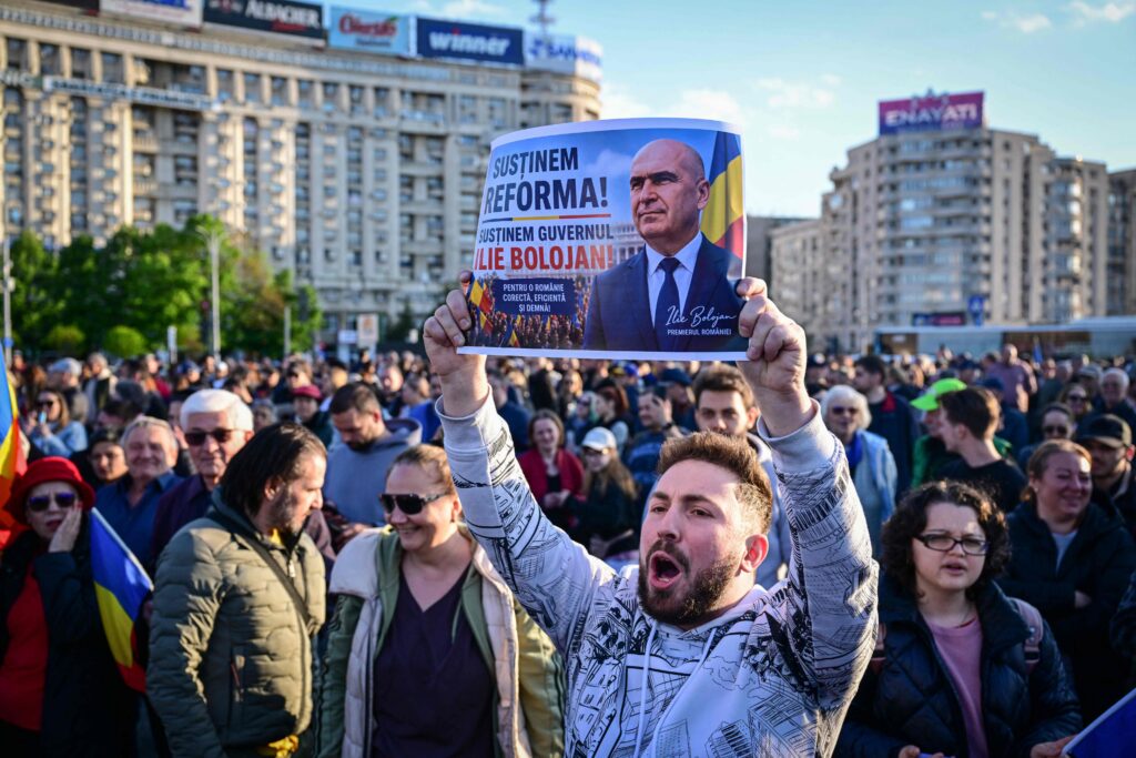 Romanian parlamentissa äänestetään pääministerin luottamuksesta