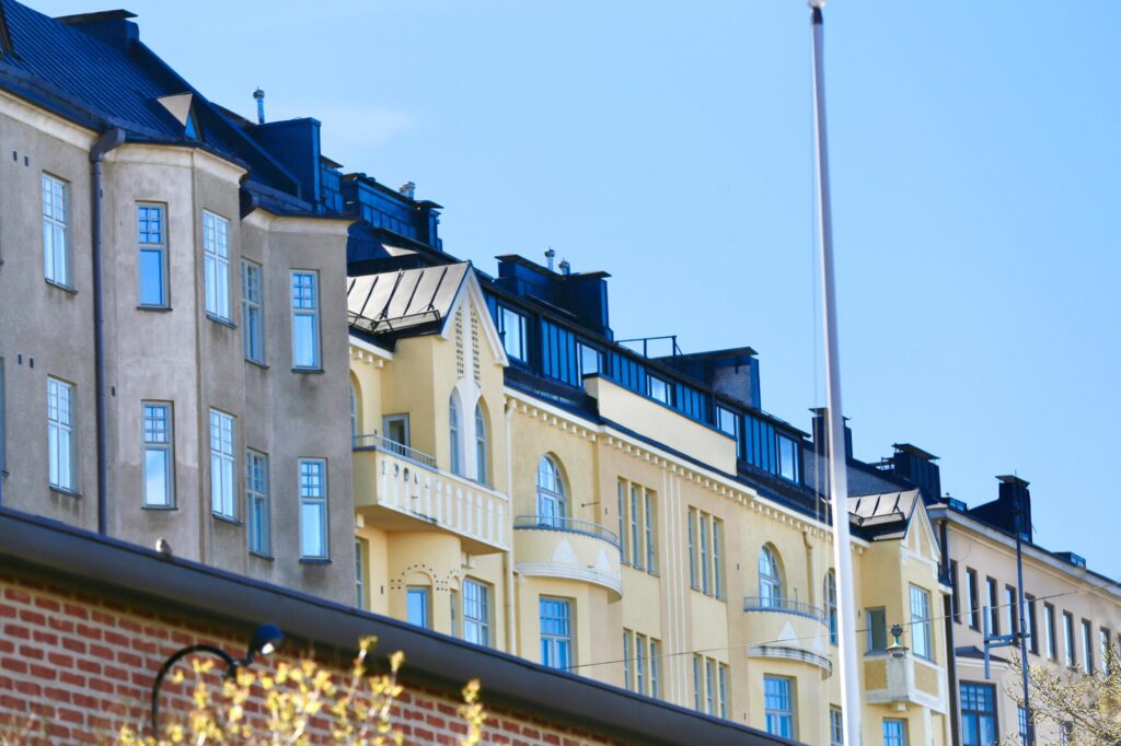 Danske Bank: Asuntojen hinnat laskevat lähes kolme prosentti