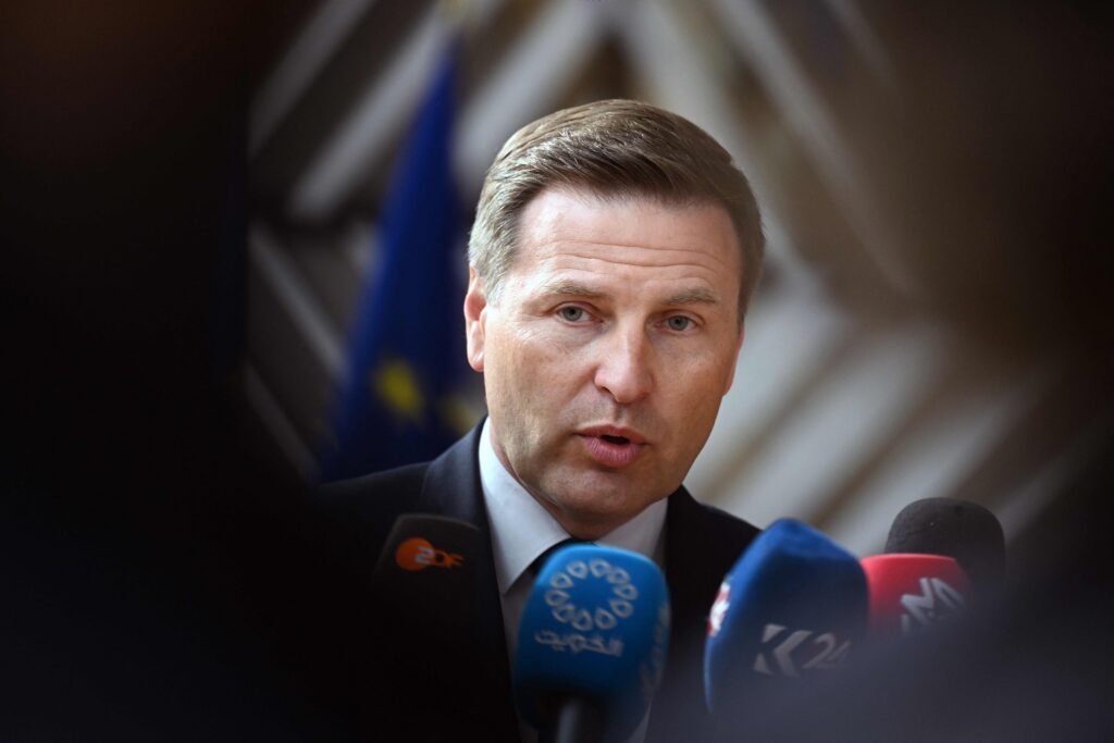 Viro ampui alas maan ilmatilaan tulleen droonin