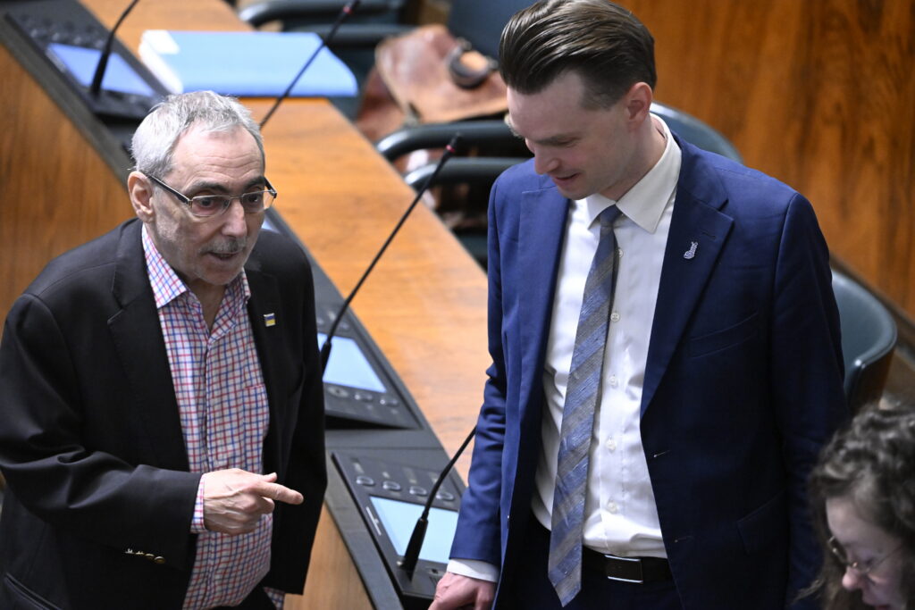 Keskustan Lohi kyllästyi hallituksen retoriseen temppuiluun: