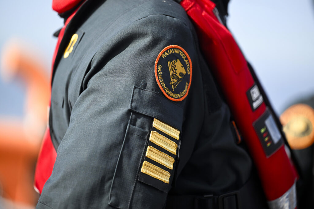 Rajavartiolaitos on testannut Itämerellä laitteistoa, jolla tunnistaa merikaapeleita lähestyvä uhka
