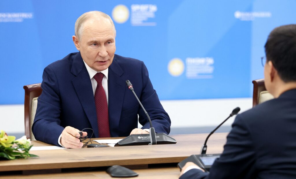 Pietarin talousfoorumissa puhunut Putin vakuutteli, ettei Venäjän talous ole romahtanut