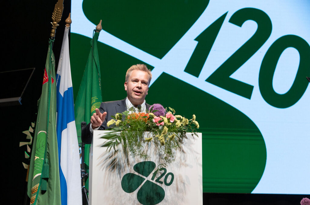 Orpo, Kaikkonen, Adlercreutz ja Harkimo linjaavat tänään puolueidensa politiikan suuntaa