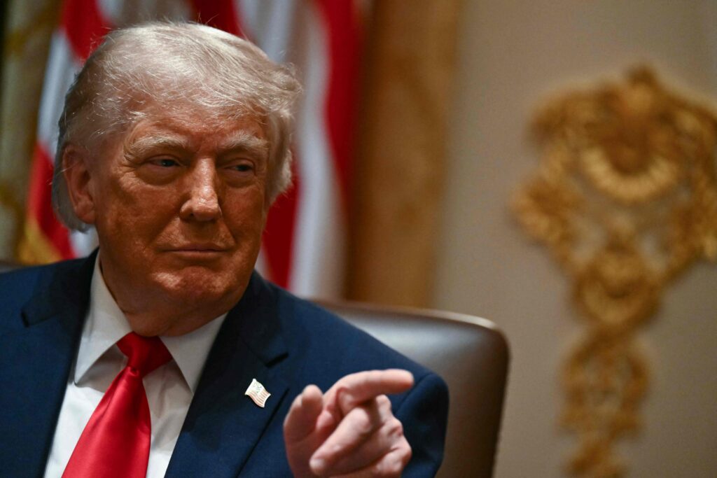 Trump kehottaa Israelia ja Hizbollahia lopettamaan taistelut lopullisesti