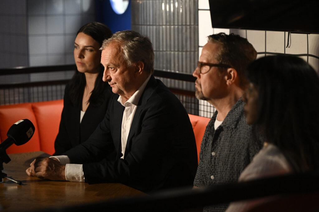 Harkimo jatkaa Liike Nytin puheenjohtajana, näyttelijänä tun