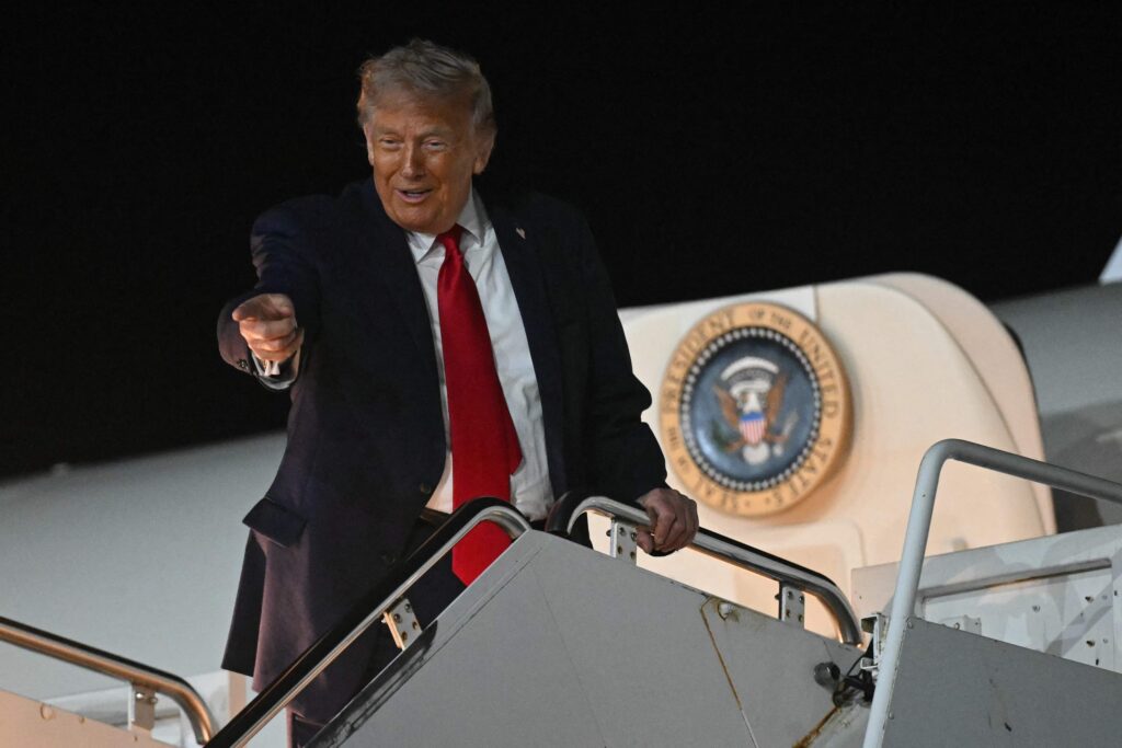 Tuomari torppasi Trumpin päätöksen 100 000 dollarin viisumim