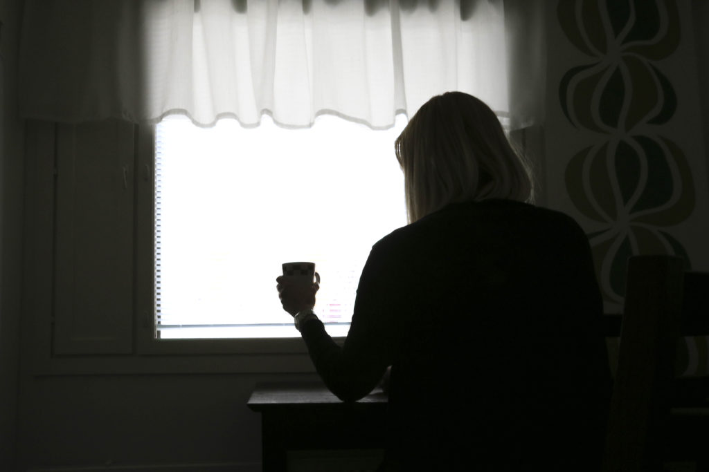 Tilastokeskus: Pari- ja lähisuhdeväkivallan uhrien